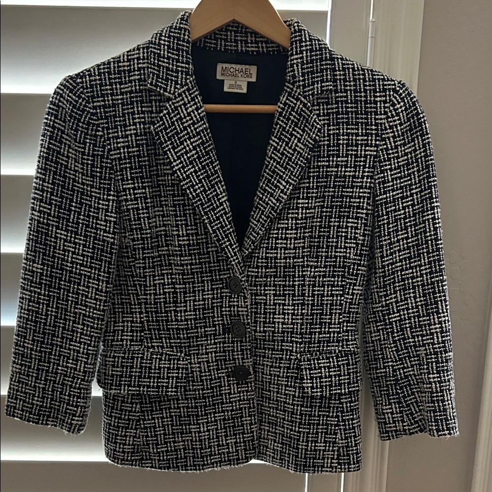 Tweed blue/white 3/3 sleeave blazer.